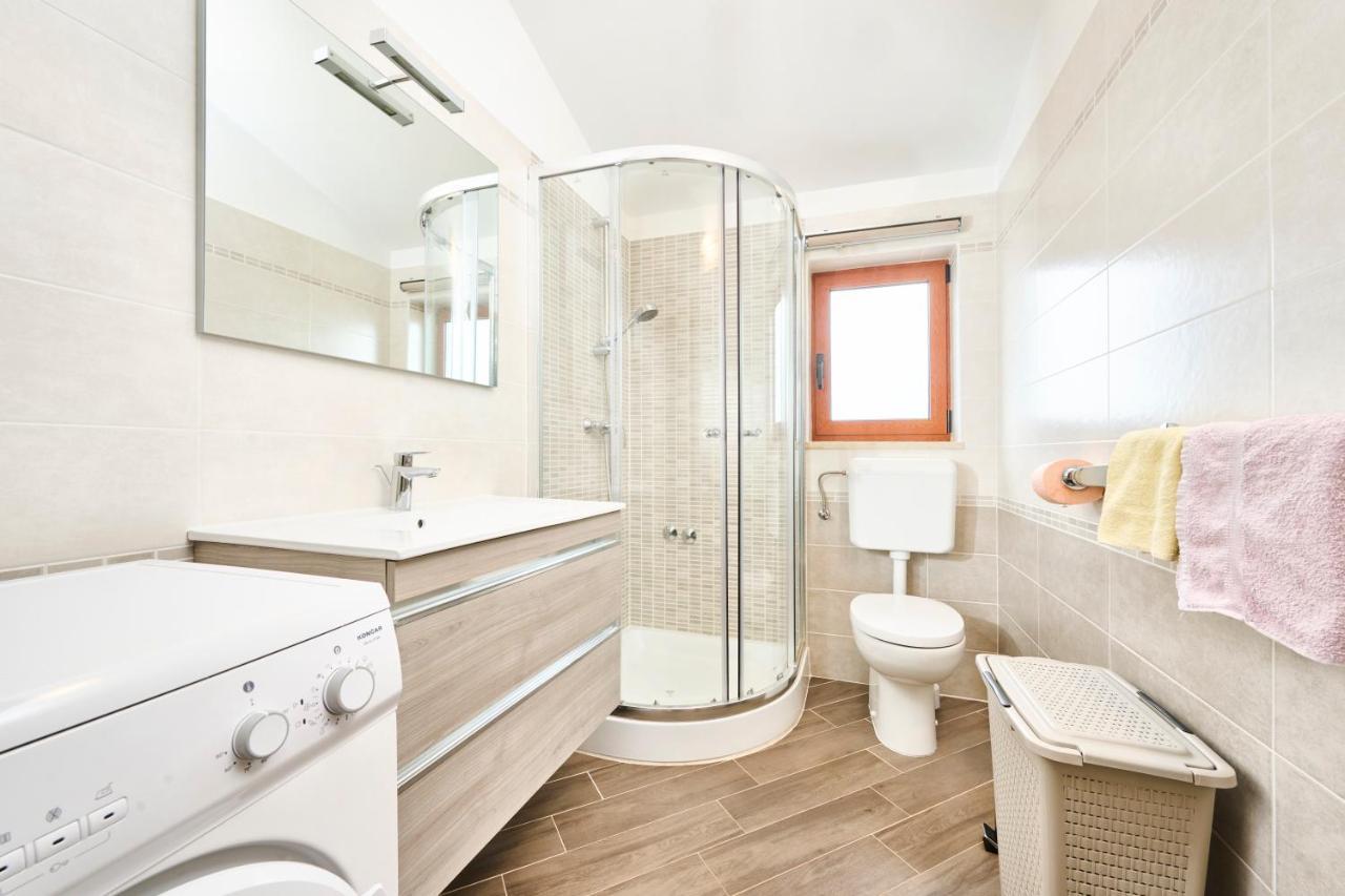 Elia Apartments Savudrija Ngoại thất bức ảnh