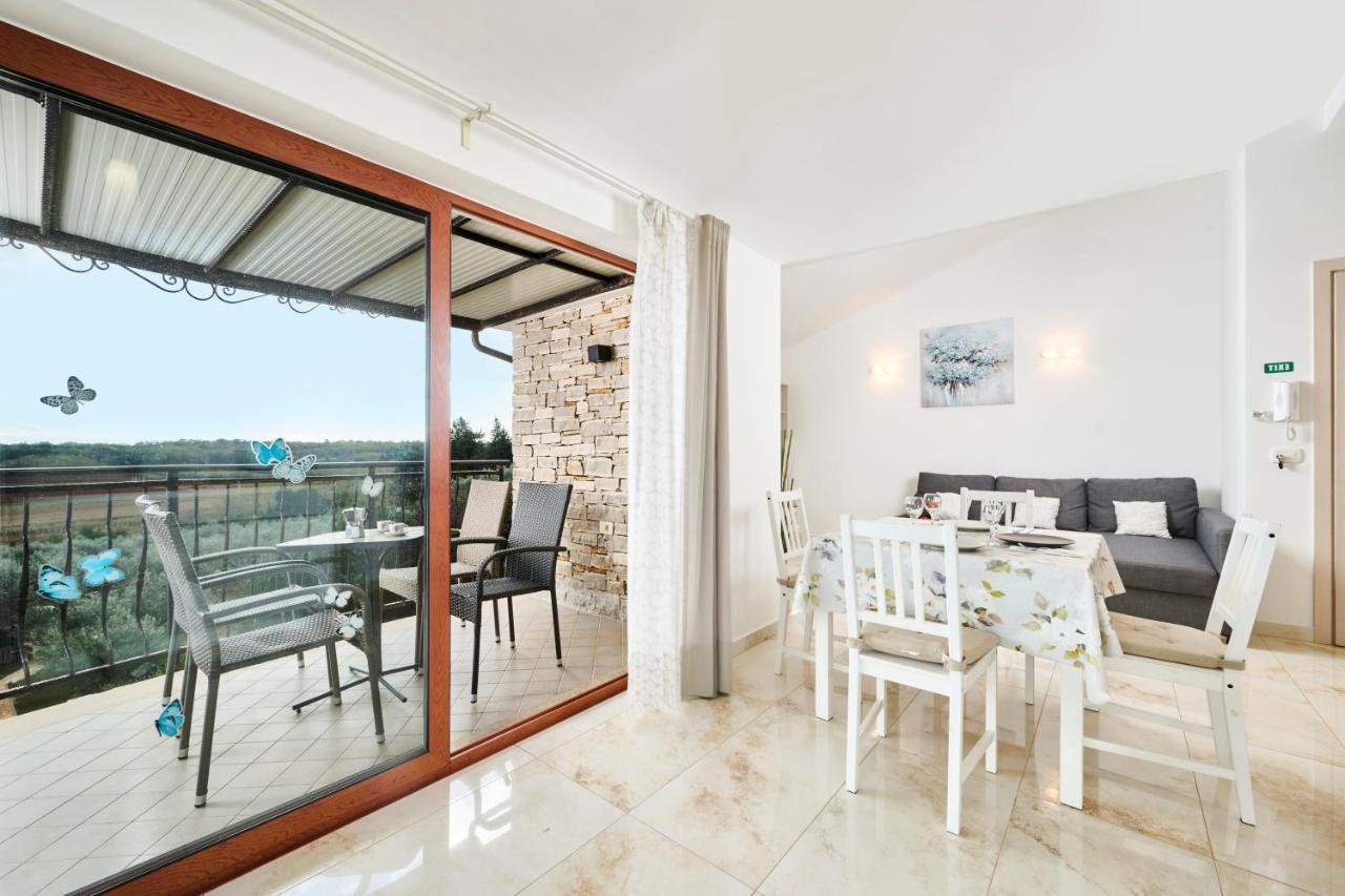 Elia Apartments Savudrija Ngoại thất bức ảnh